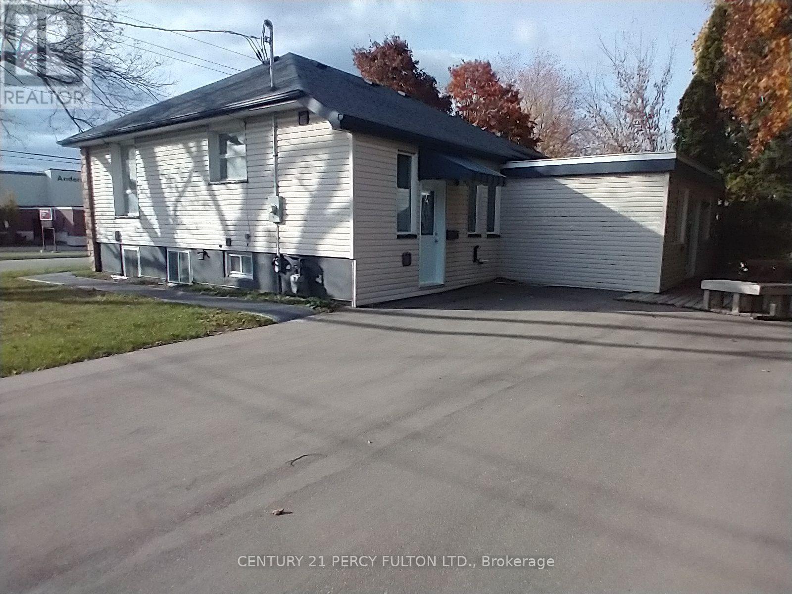 401 Anderson Street, Whitby, Ontario  L1N 3V8 - Photo 10 - E13675236
