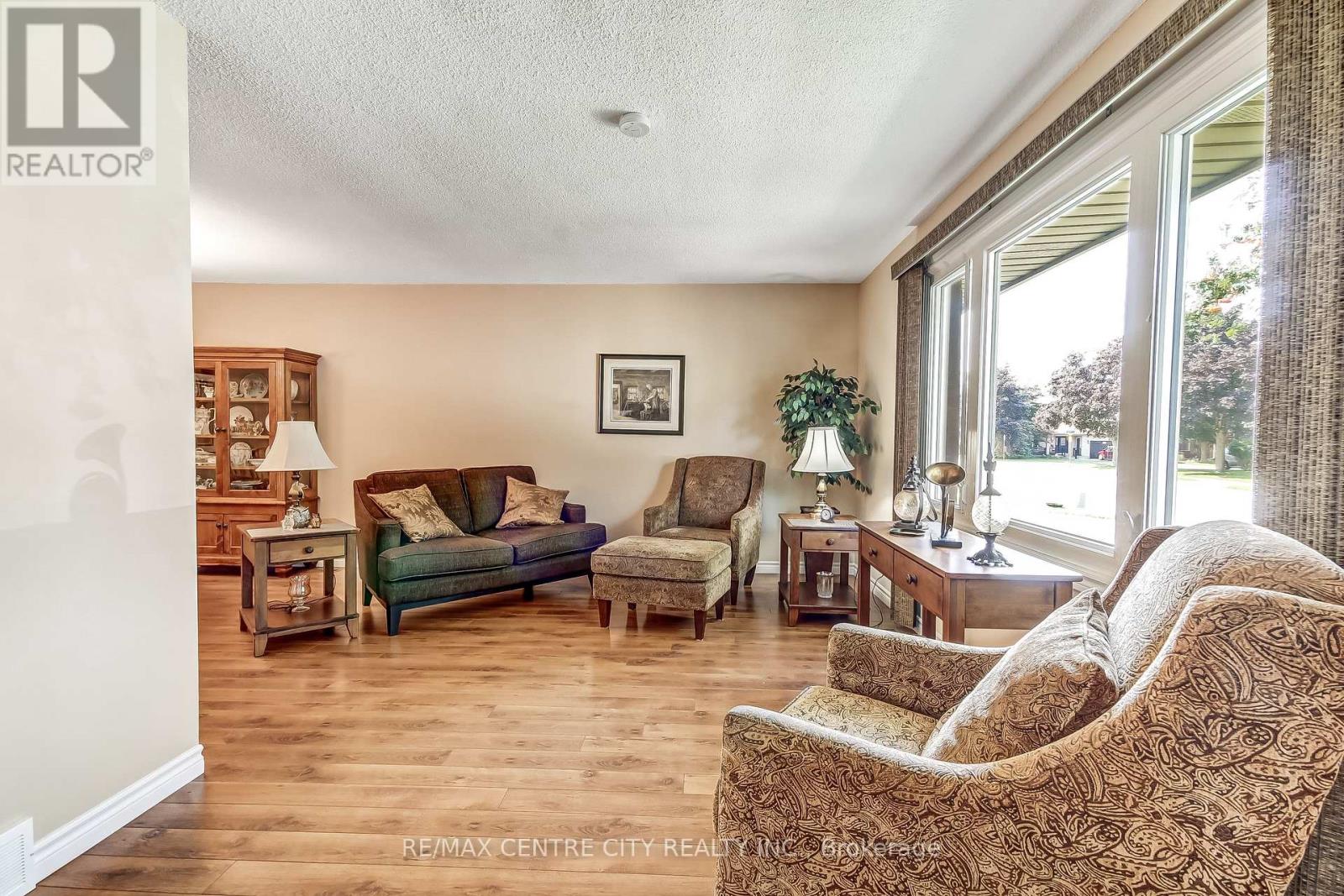 153 Highview Drive, St. Thomas, Ontario  N5R 5N3 - Photo 4 - X13675318