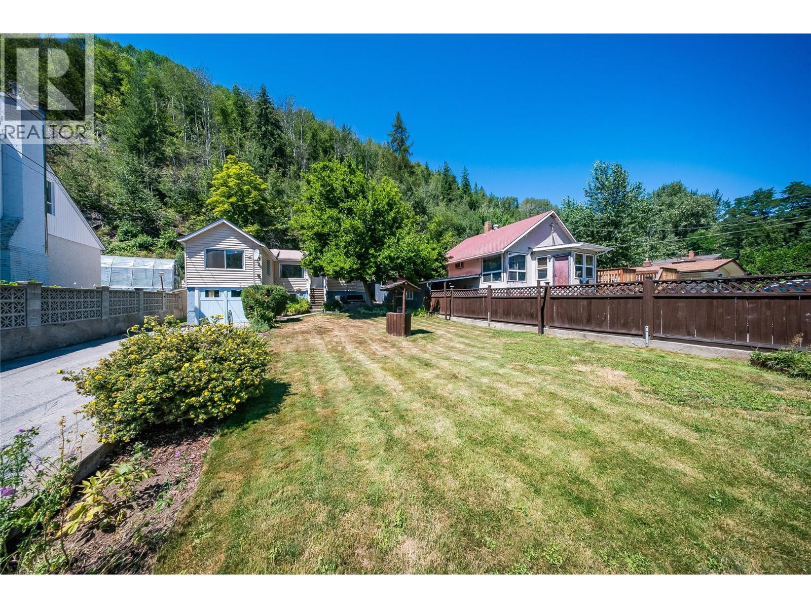 16 Hanna Drive, Trail, British Columbia  V1R 4V6 - Photo 35 - 10394906
