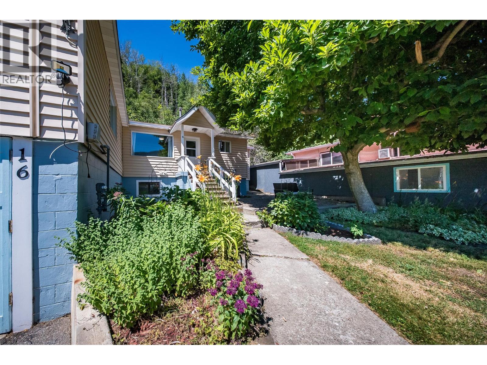 16 Hanna Drive, Trail, British Columbia  V1R 4V6 - Photo 5 - 10394906