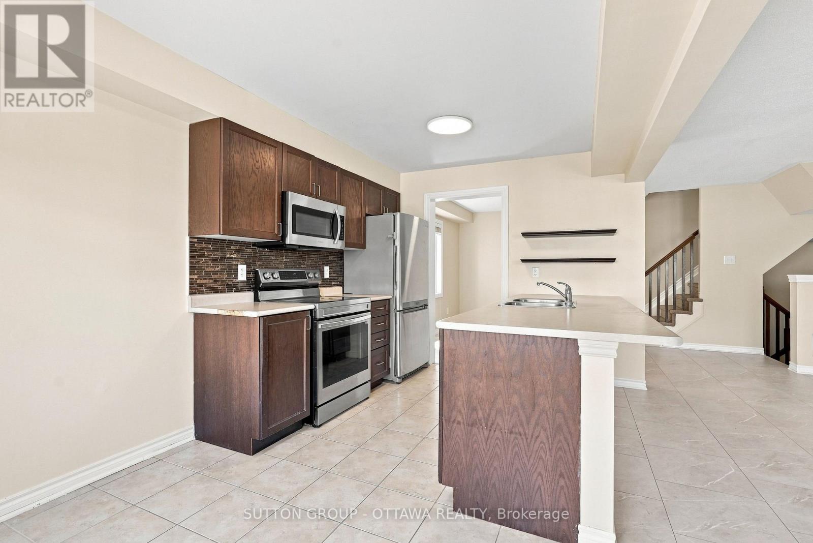 2621 Baynes Sound Way, Ottawa, Ontario  K2J 0X2 - Photo 6 - X13675288
