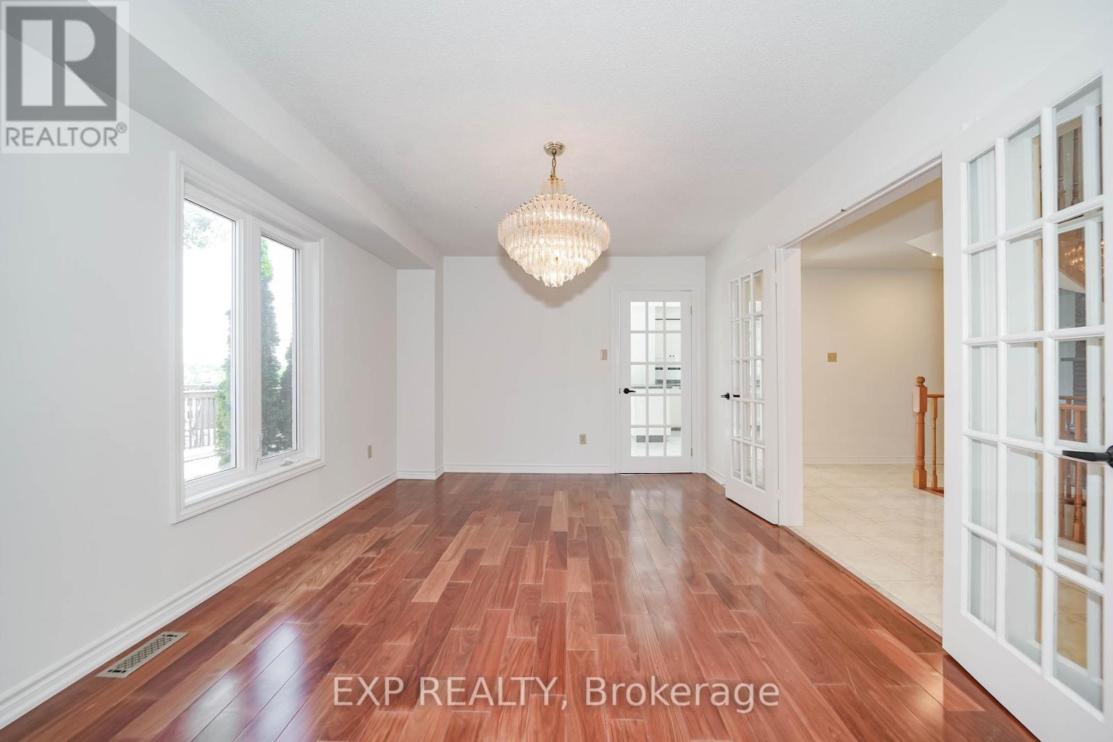 195 Savage Road, Newmarket, Ontario  L3X 1R6 - Photo 10 - N13675052