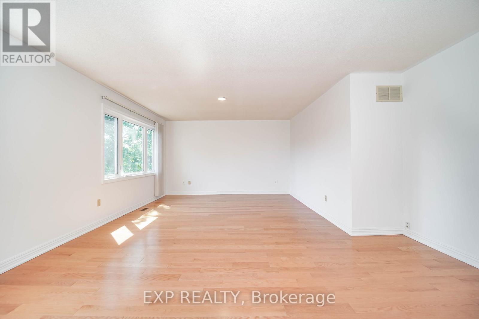 195 Savage Road, Newmarket, Ontario  L3X 1R6 - Photo 14 - N13675052
