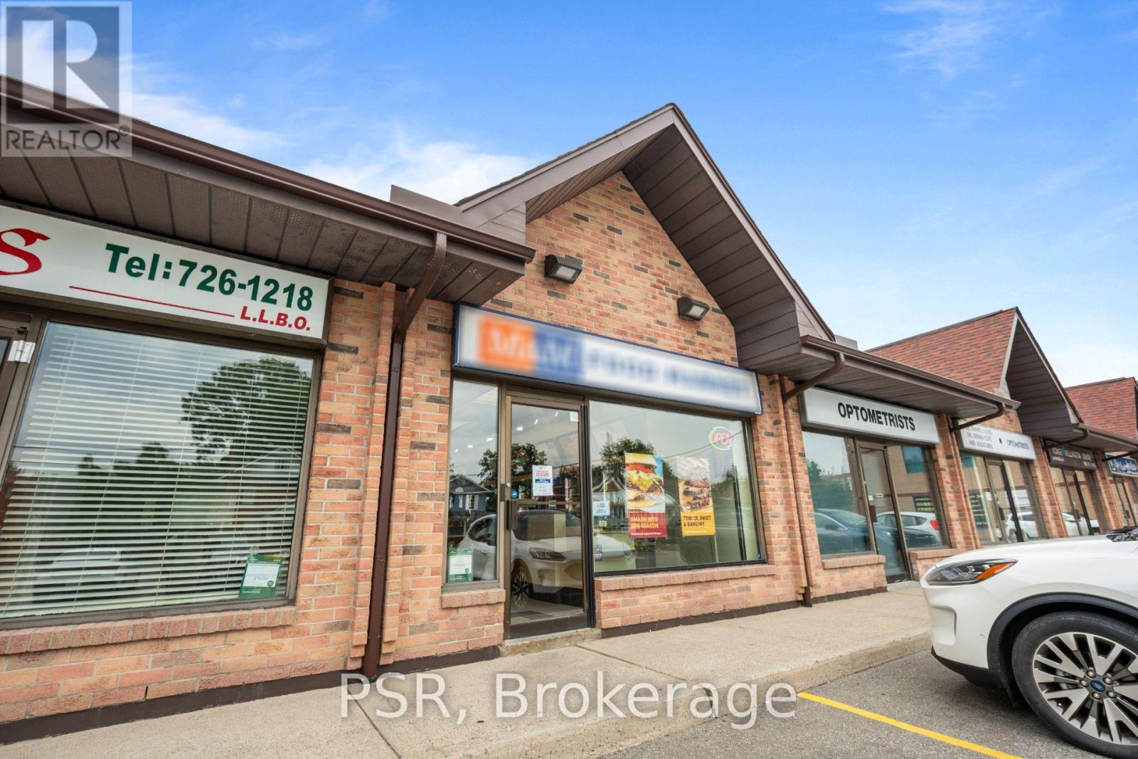 15005 YONGE STREET, Aurora, Ontario