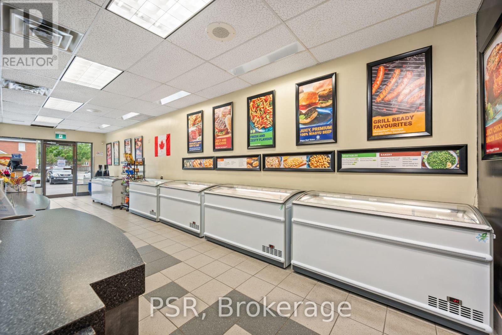 15005 Yonge Street, Aurora, Ontario L4G 1M5 - Photo 11 - N13675054