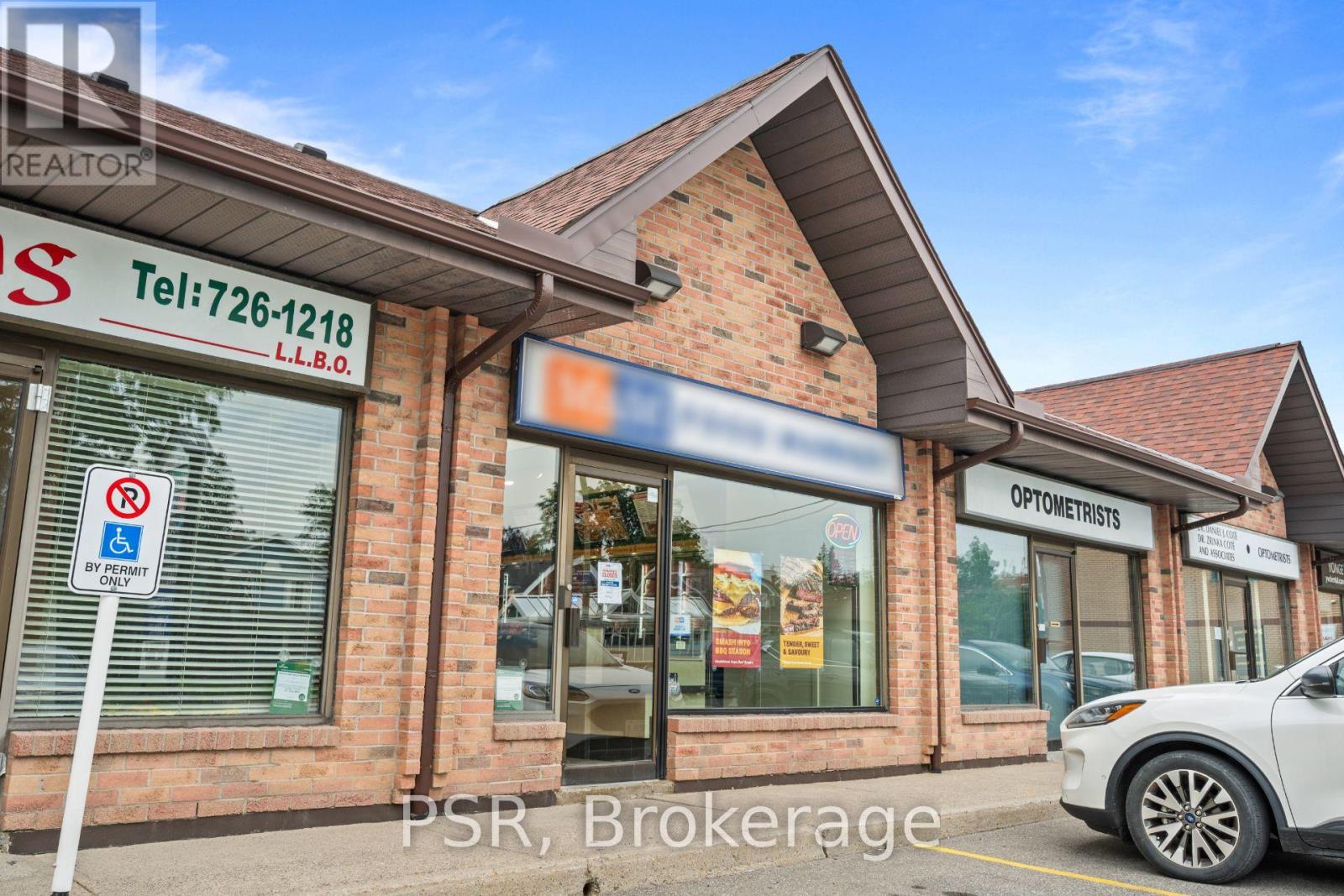 15005 Yonge Street, Aurora, Ontario L4G 1M5 - Photo 2 - N13675054