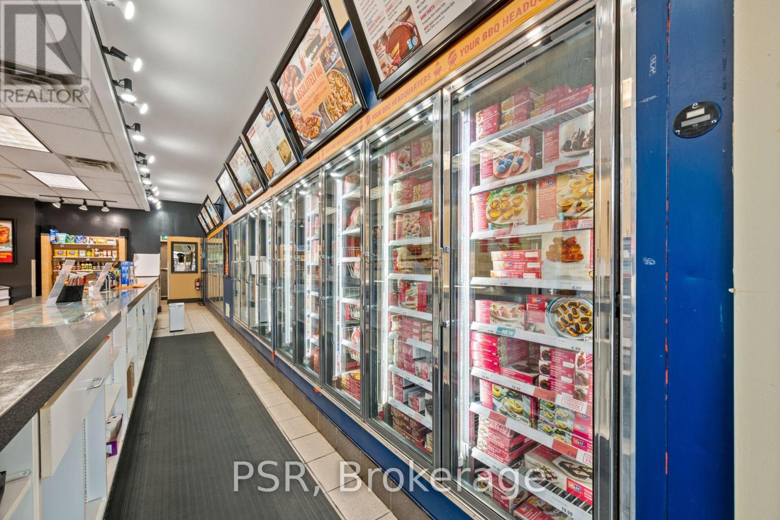 15005 Yonge Street, Aurora, Ontario L4G 1M5 - Photo 20 - N13675054