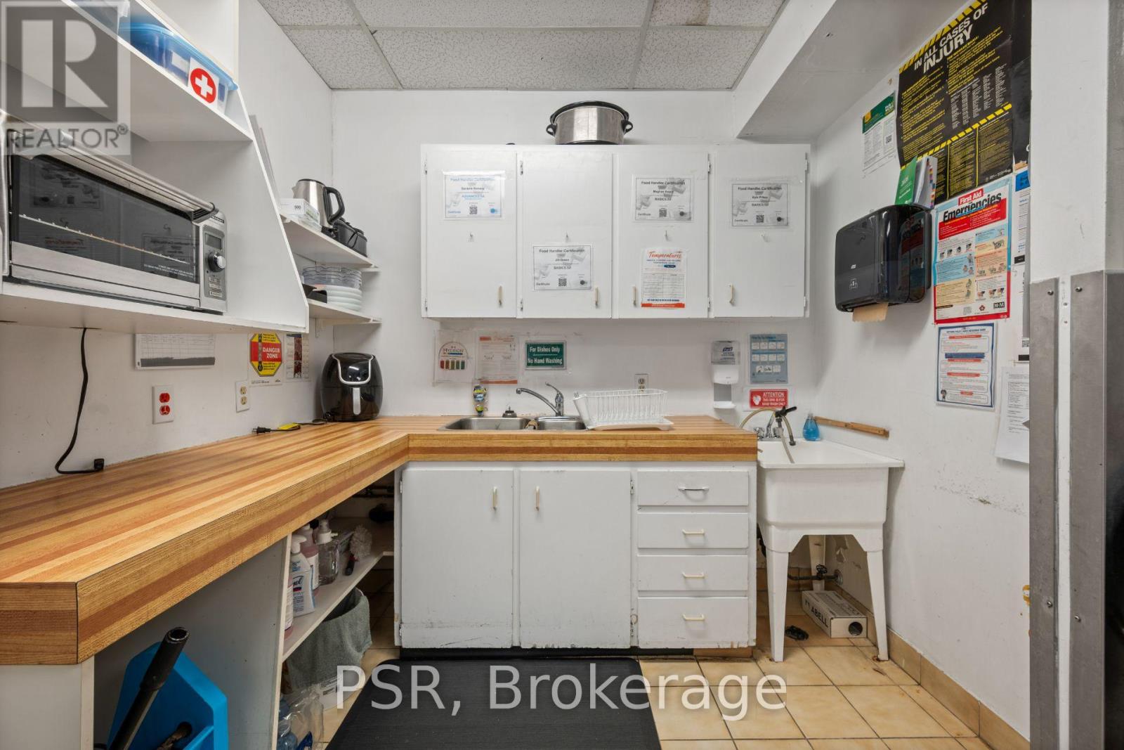 15005 Yonge Street, Aurora, Ontario L4G 1M5 - Photo 27 - N13675054