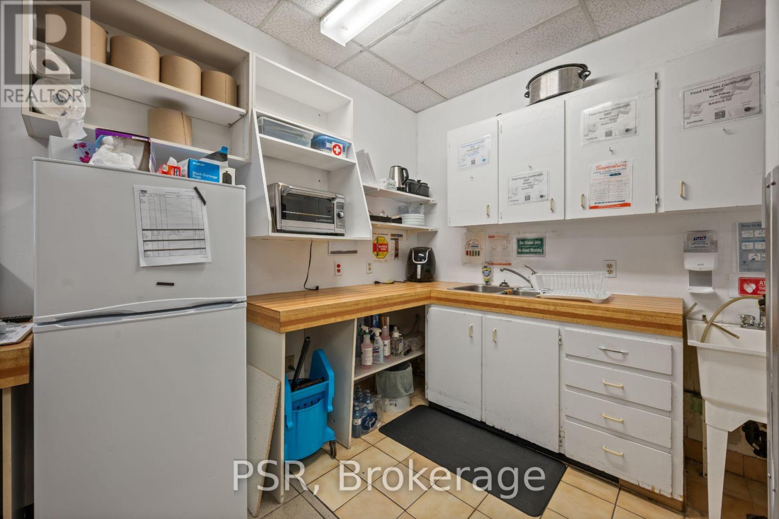 15005 Yonge Street, Aurora, Ontario L4G 1M5 - Photo 28 - N13675054