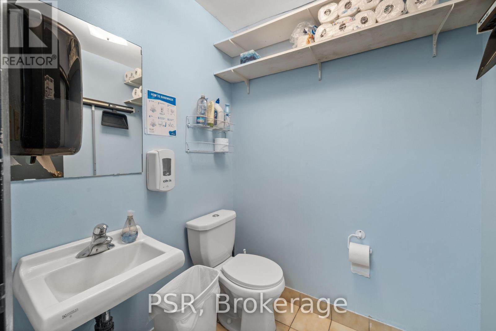 15005 Yonge Street, Aurora, Ontario L4G 1M5 - Photo 33 - N13675054