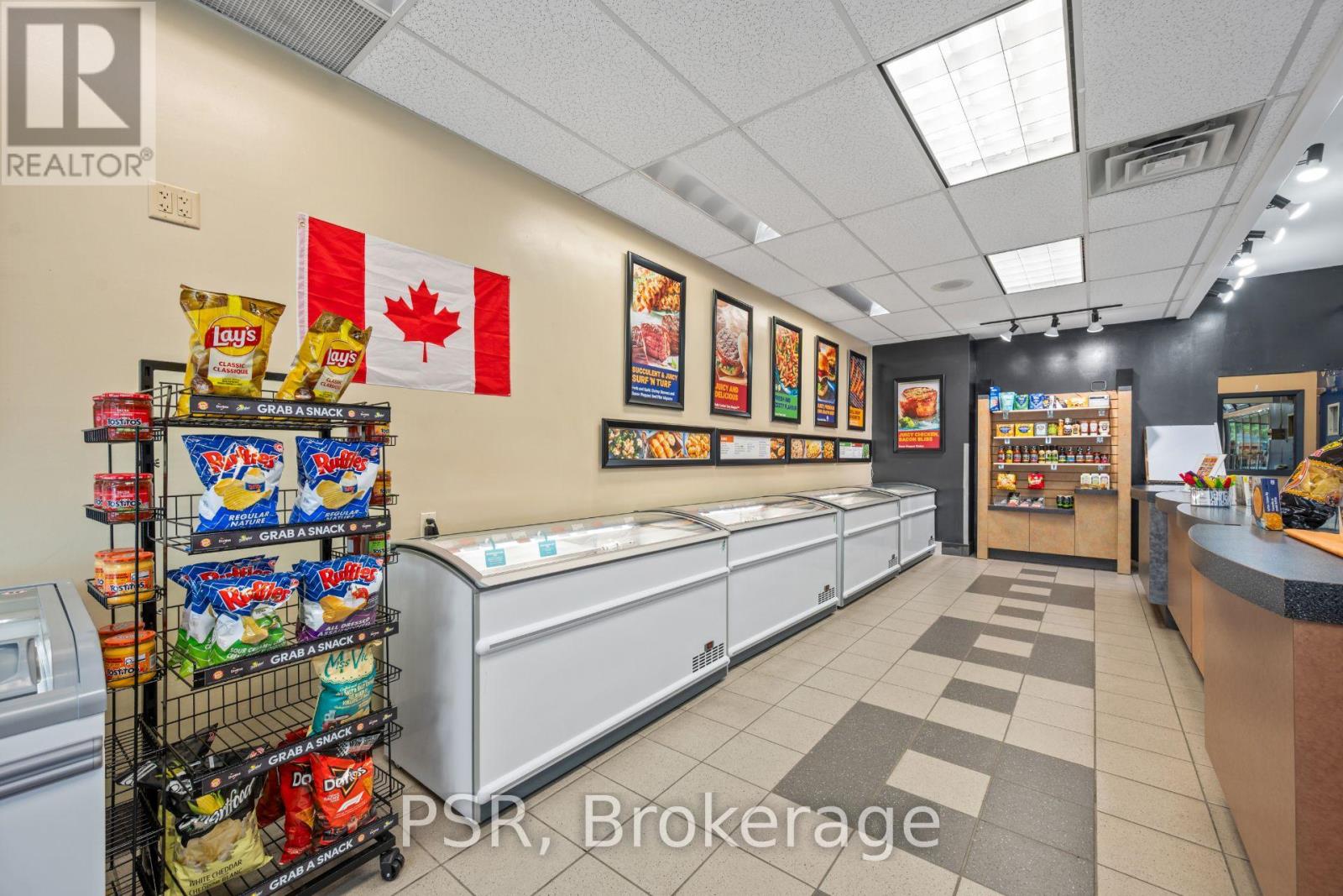 15005 Yonge Street, Aurora, Ontario L4G 1M5 - Photo 7 - N13675054