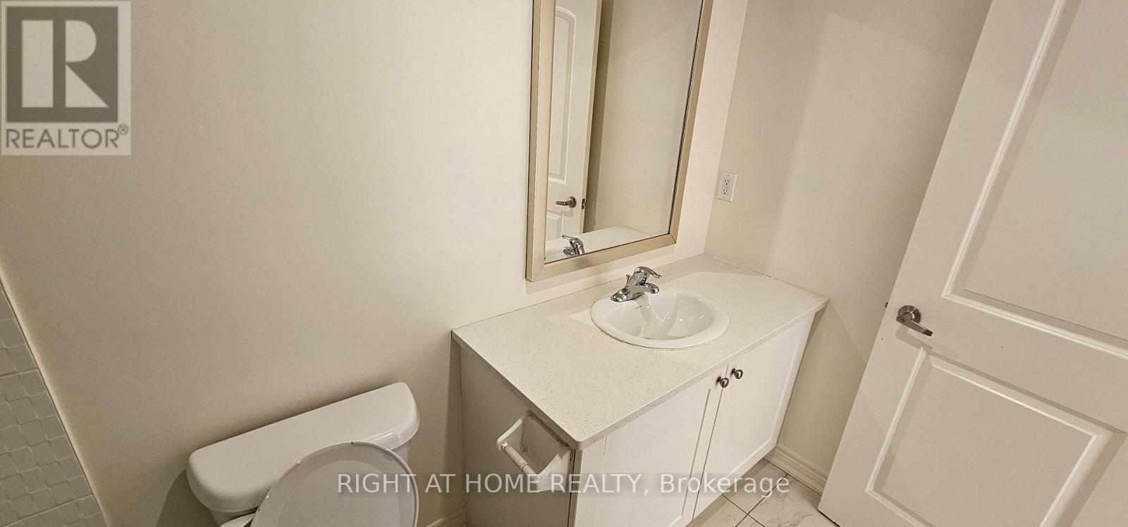 Upper - 9430 Bayview Avenue, Richmond Hill, Ontario L4C 5G9 - Photo 12 - N13675076