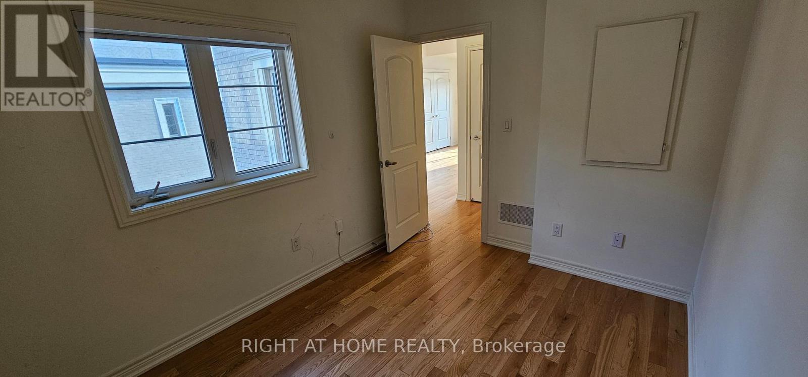 Upper - 9430 Bayview Avenue, Richmond Hill, Ontario L4C 5G9 - Photo 14 - N13675076