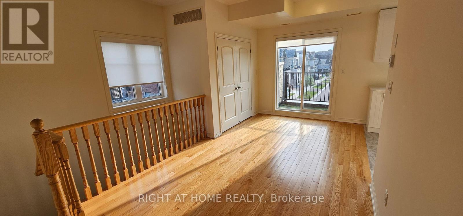Upper - 9430 Bayview Avenue, Richmond Hill, Ontario L4C 5G9 - Photo 3 - N13675076