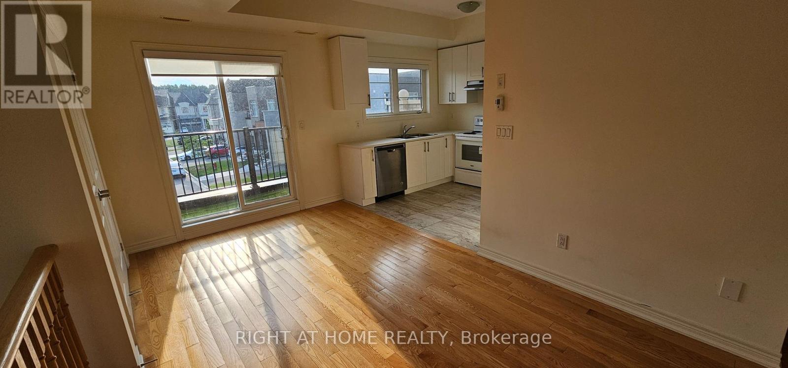 Upper - 9430 Bayview Avenue, Richmond Hill, Ontario L4C 5G9 - Photo 4 - N13675076