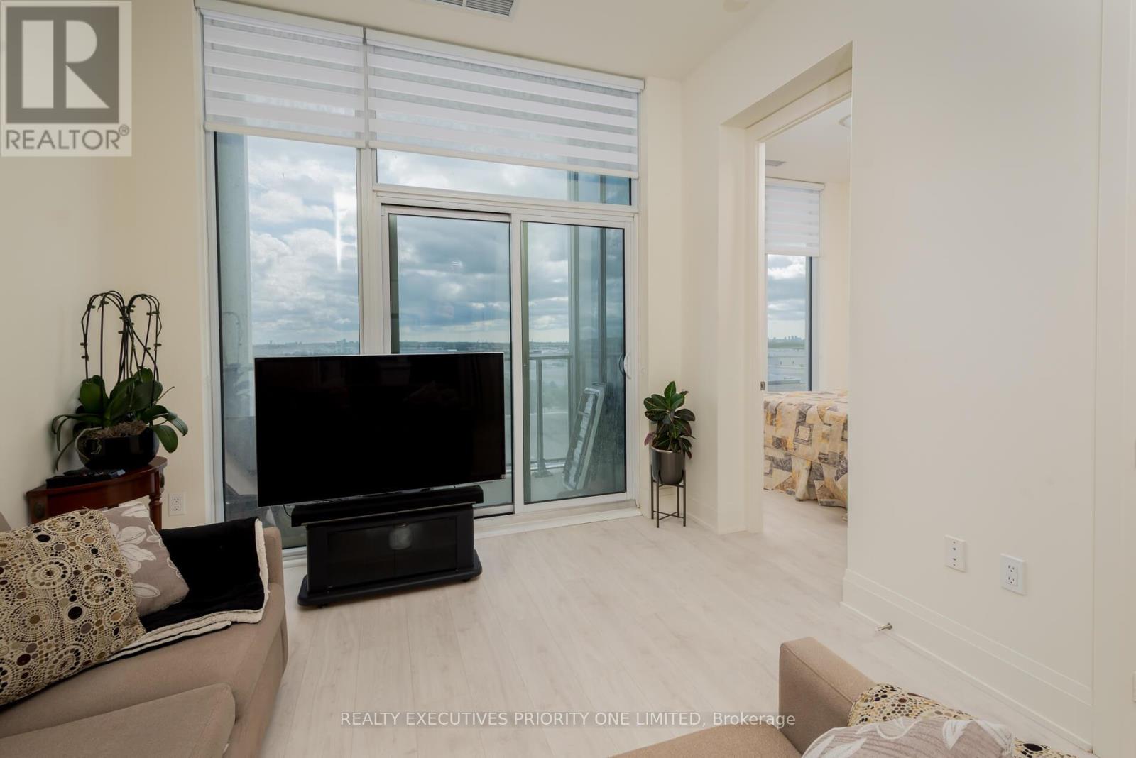 707 - 9000 Jane Street, Vaughan, Ontario  L4K 0M6 - Photo 12 - N13675144
