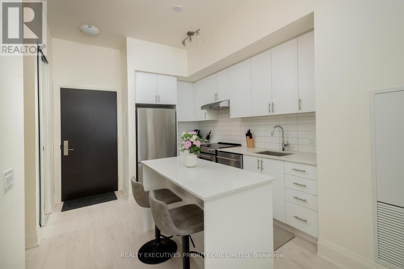 707 - 9000 Jane Street, Vaughan, Ontario  L4K 0M6 - Photo 5 - N13675144