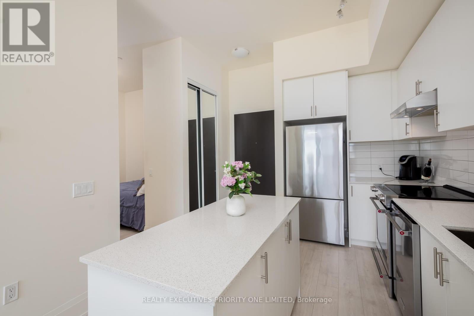 707 - 9000 Jane Street, Vaughan, Ontario  L4K 0M6 - Photo 7 - N13675144