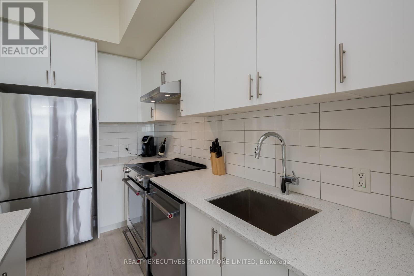 707 - 9000 Jane Street, Vaughan, Ontario  L4K 0M6 - Photo 9 - N13675144