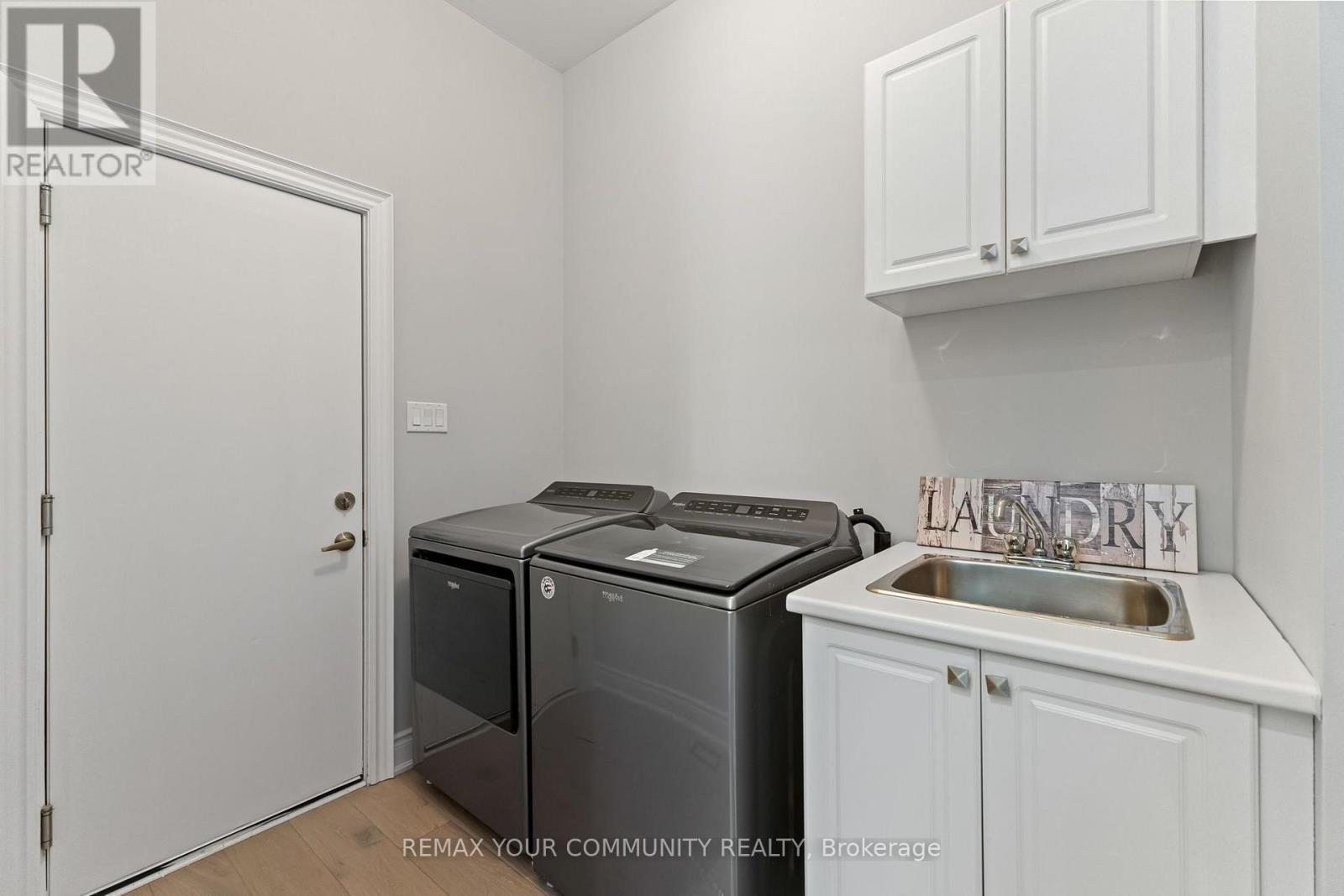 99 Walker Boulevard, New Tecumseth, Ontario  L9R 1A5 - Photo 20 - N13675170
