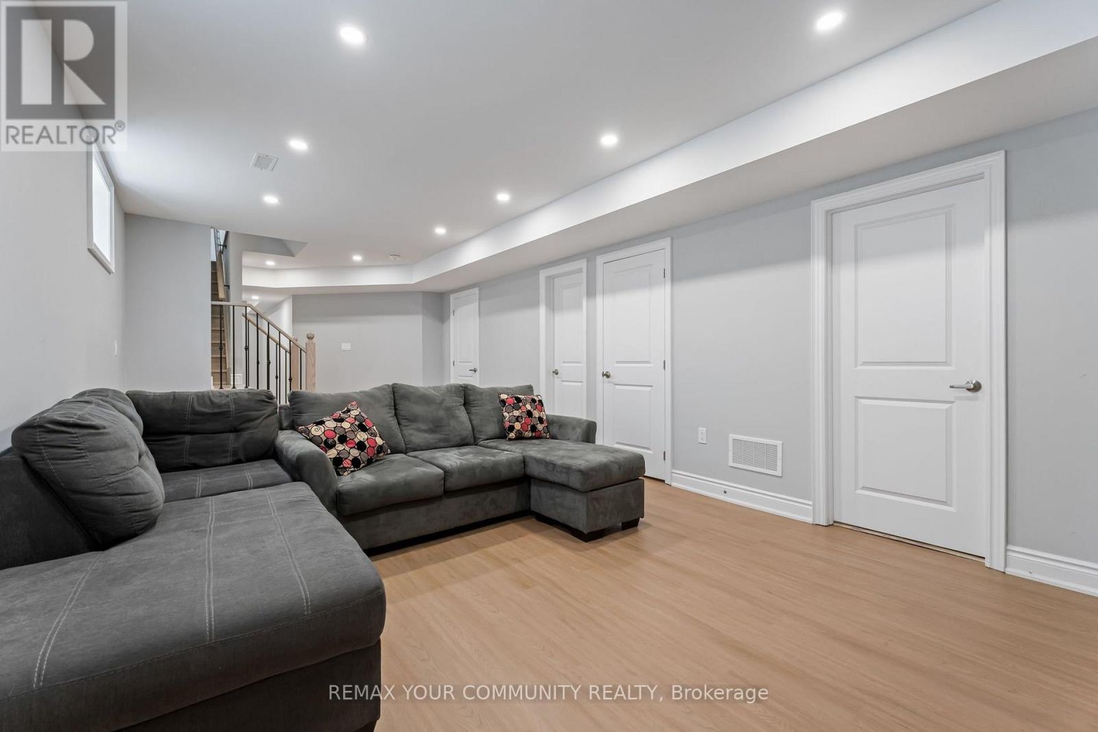 99 Walker Boulevard, New Tecumseth, Ontario  L9R 1A5 - Photo 43 - N13675170