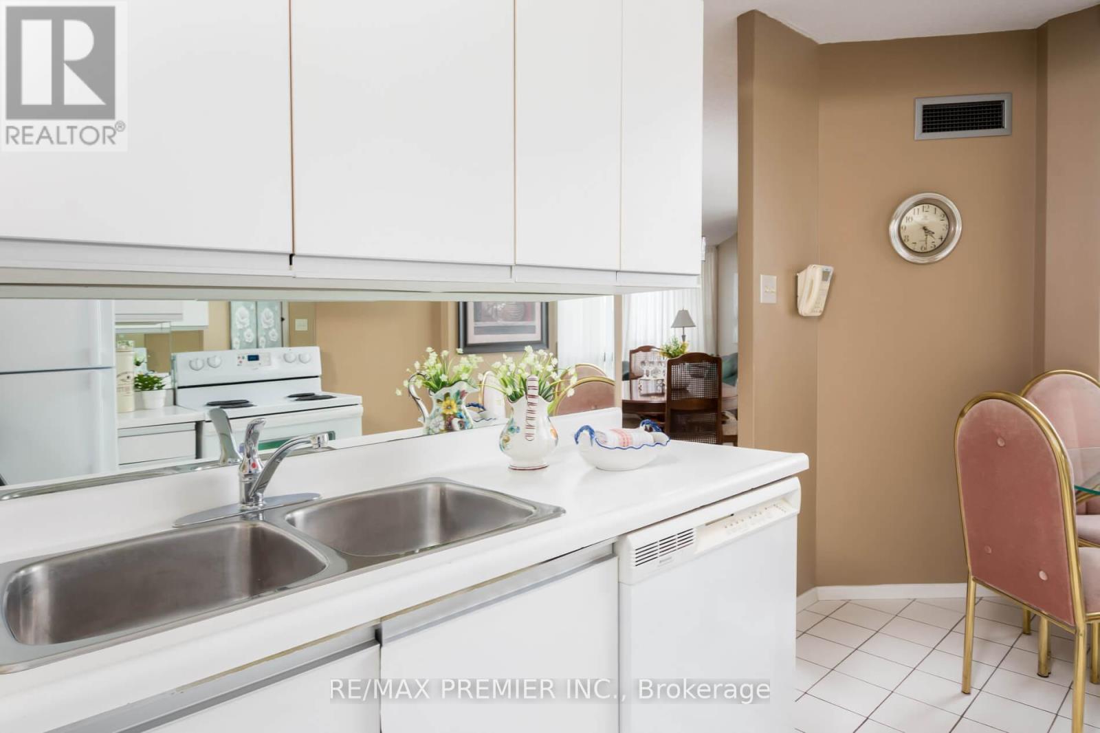 1614 - 7440 Bathurst Street, Vaughan, Ontario  L4J 7K8 - Photo 19 - N13675186