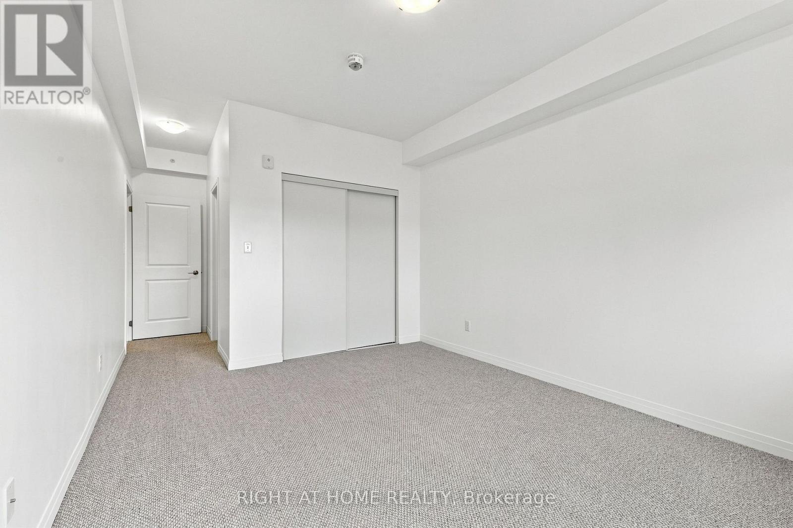 #106 - 299 Cundles Road E, Barrie, Ontario L4M 0K9 - Photo 27 - S13675274