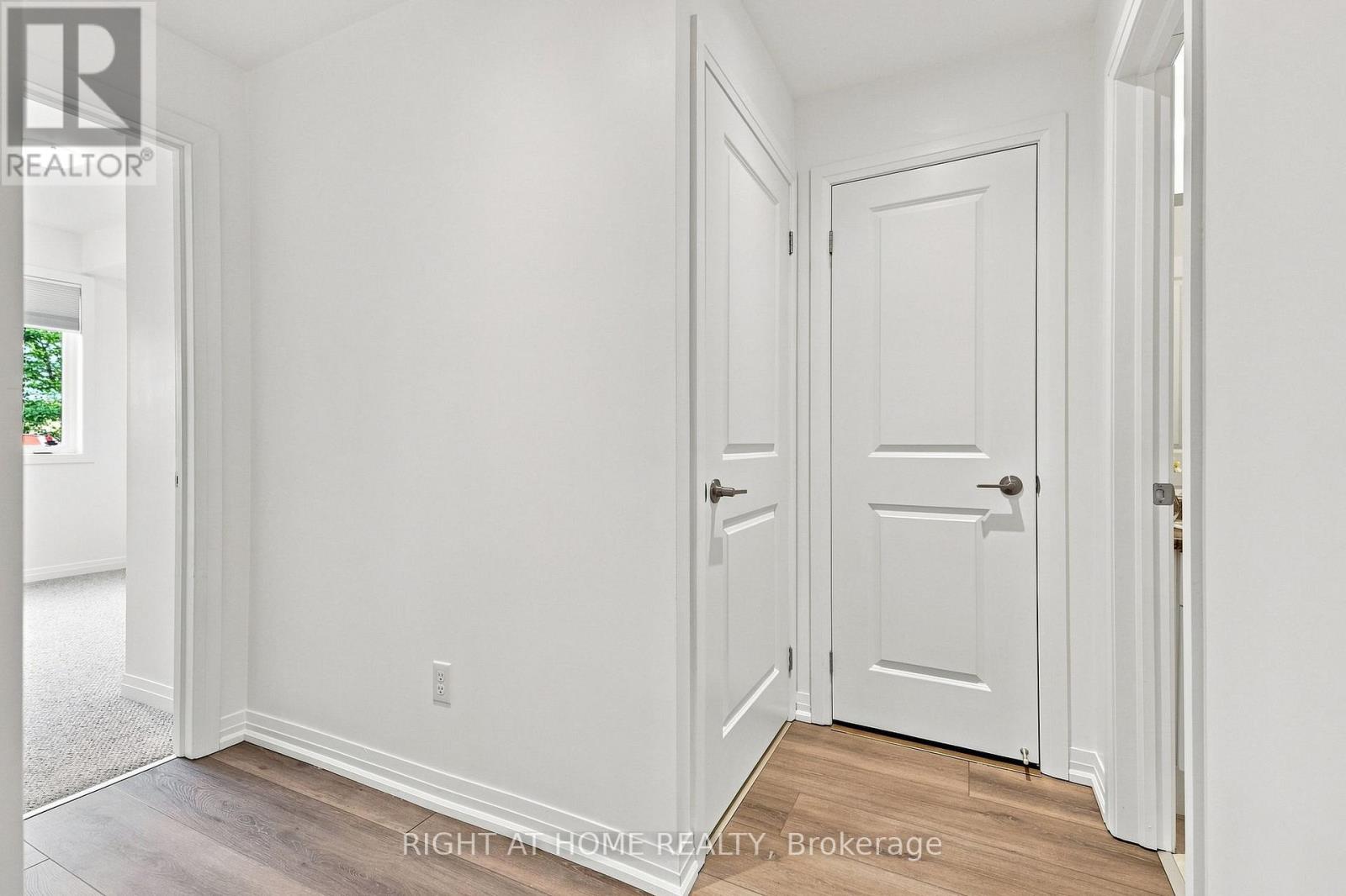 #106 - 299 Cundles Road E, Barrie, Ontario L4M 0K9 - Photo 29 - S13675274