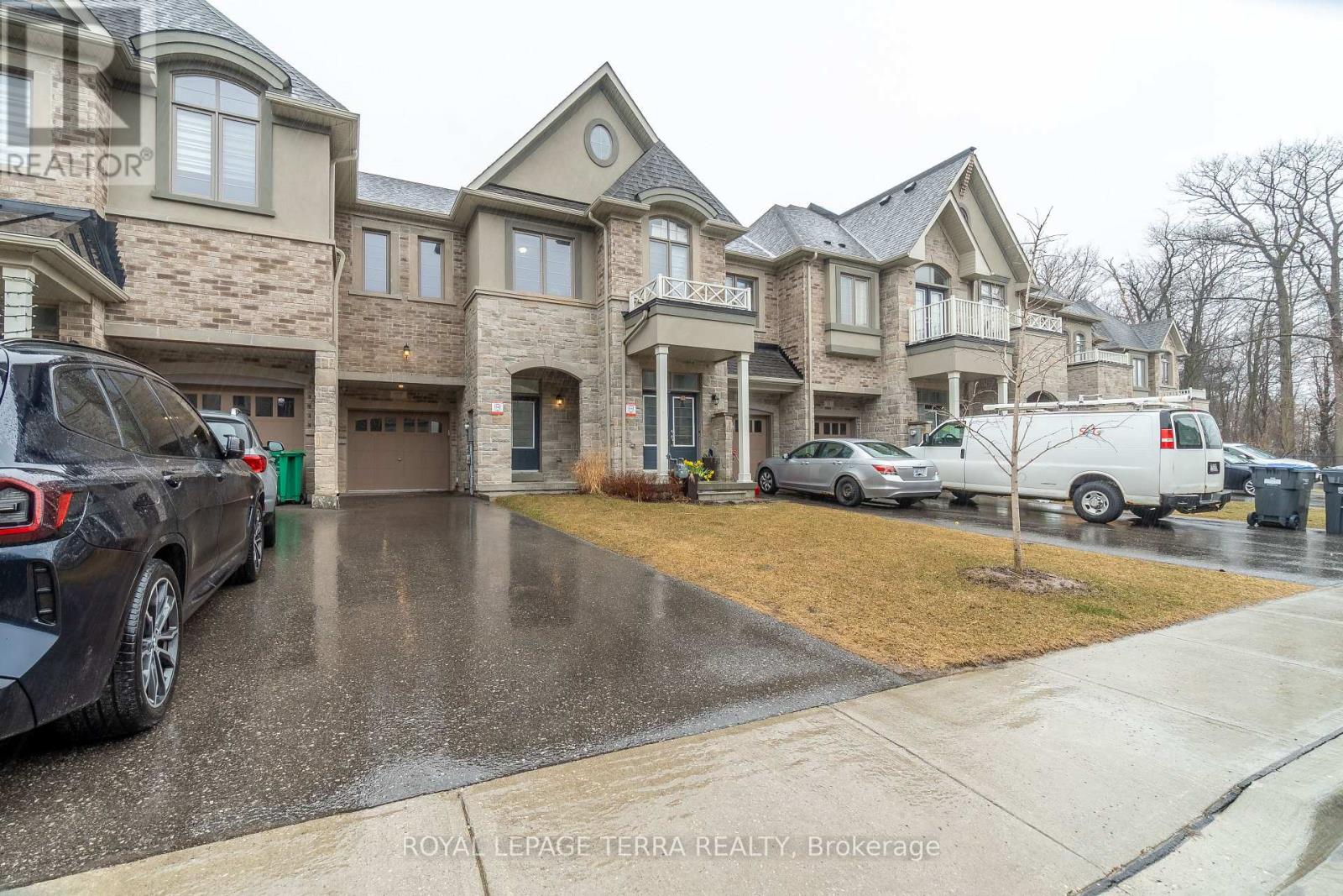 27 Summerbeam Way, Brampton, Ontario  L6Y 6K5 - Photo 2 - W13675084