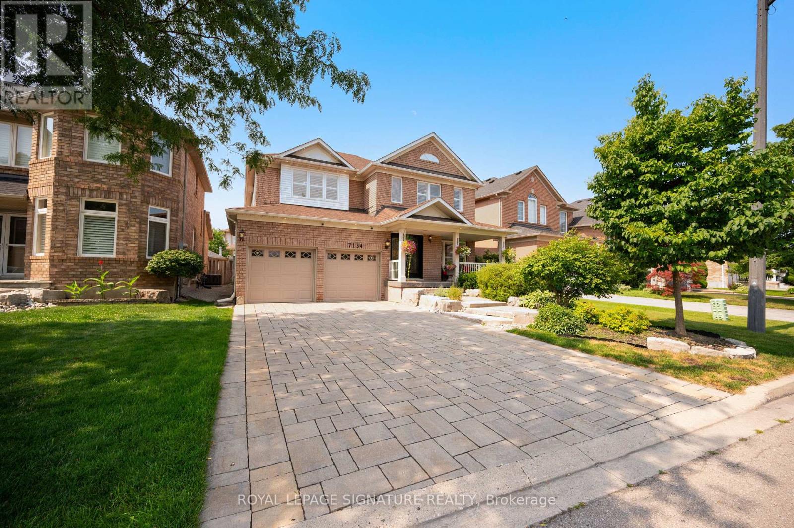7134 Hallsands Drive, Mississauga, Ontario  L5N 7T2 - Photo 4 - W13675246