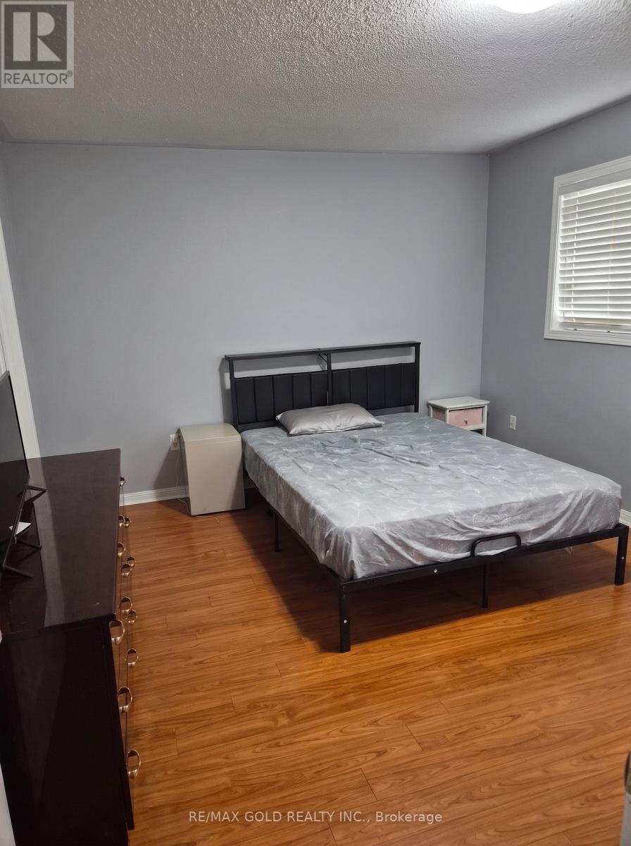 22 Blue Whale Boulevard, Brampton, Ontario  L6R 2M2 - Photo 11 - W13675270