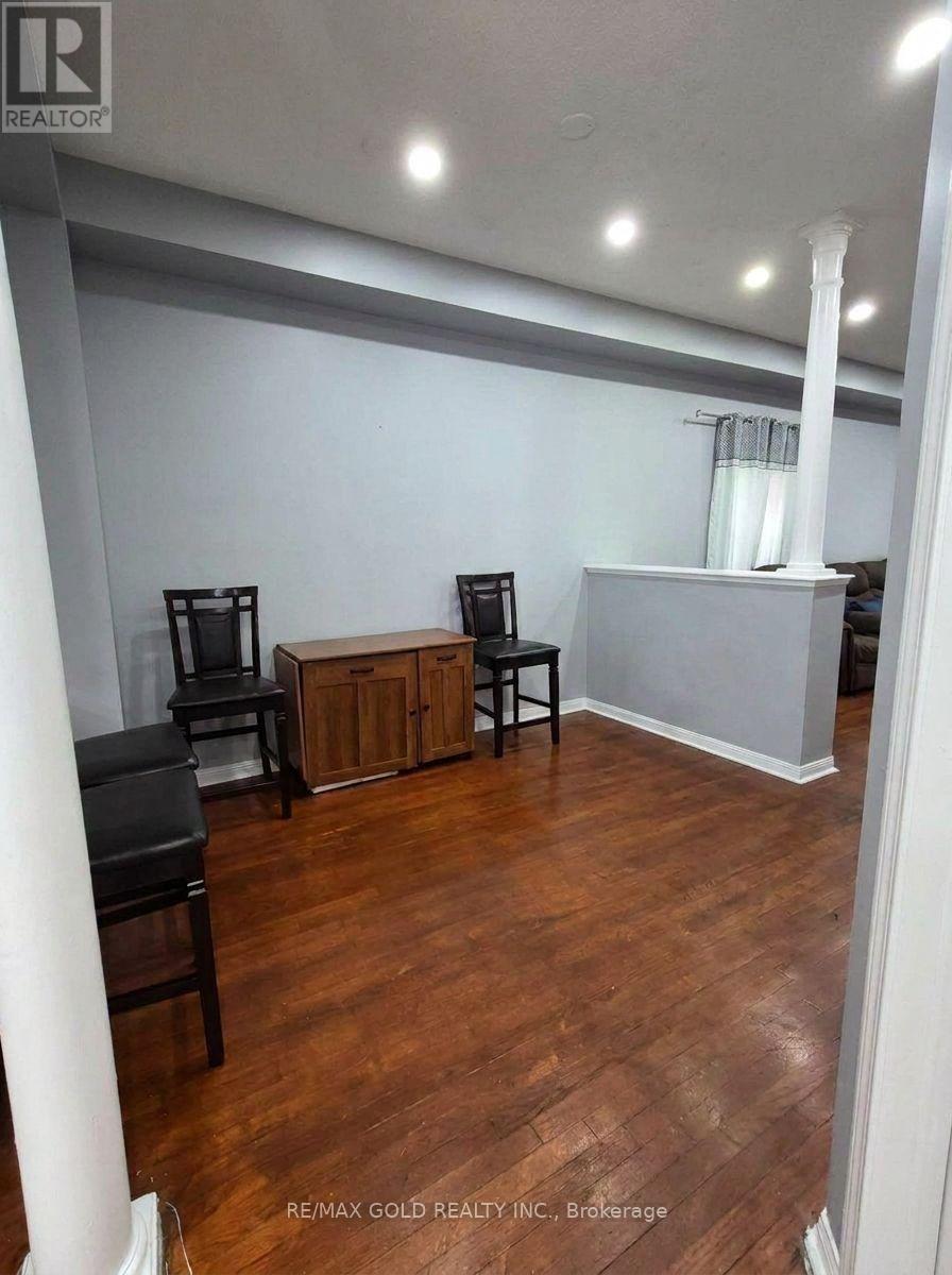 22 Blue Whale Boulevard, Brampton, Ontario  L6R 2M2 - Photo 6 - W13675270