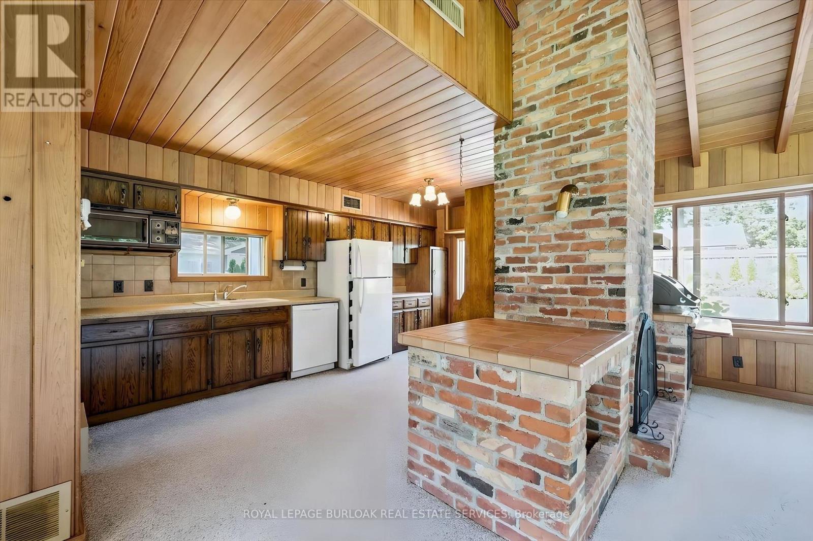 138 Appleby Place, Burlington, Ontario  L7L 2X1 - Photo 46 - W13675272