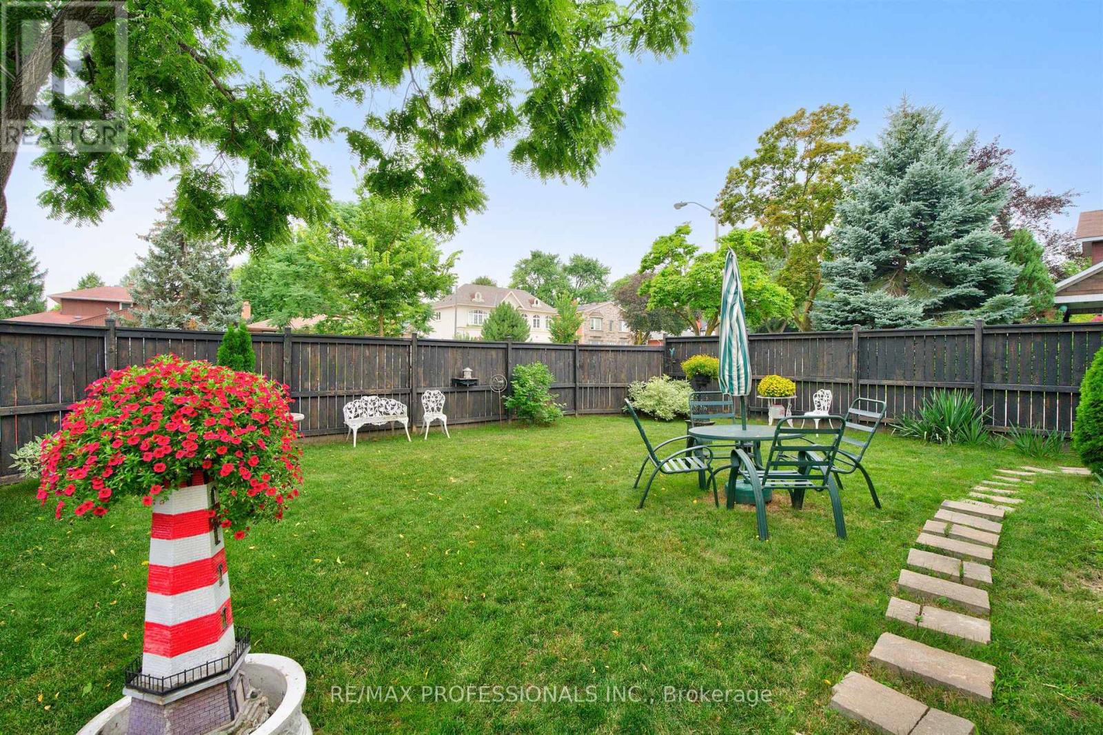 2 Charleston Road, Toronto, Ontario  M9B 4M7 - Photo 43 - W13675324