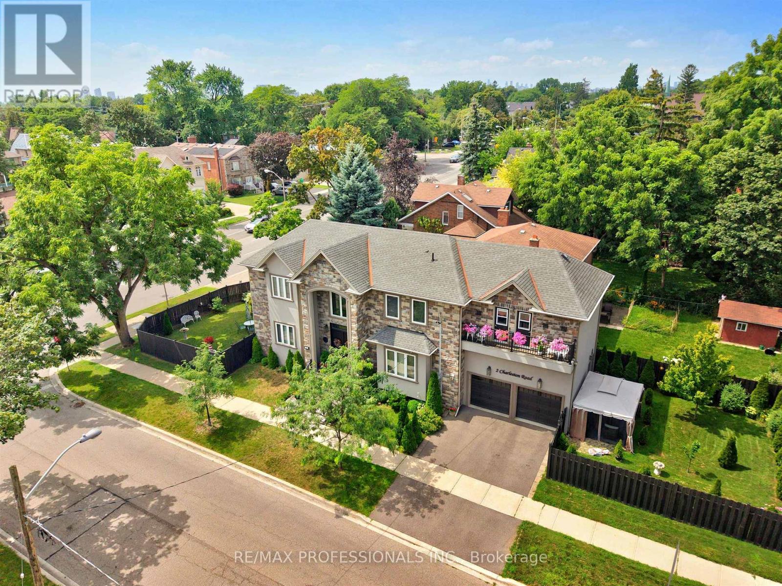 2 Charleston Road, Toronto, Ontario  M9B 4M7 - Photo 44 - W13675324
