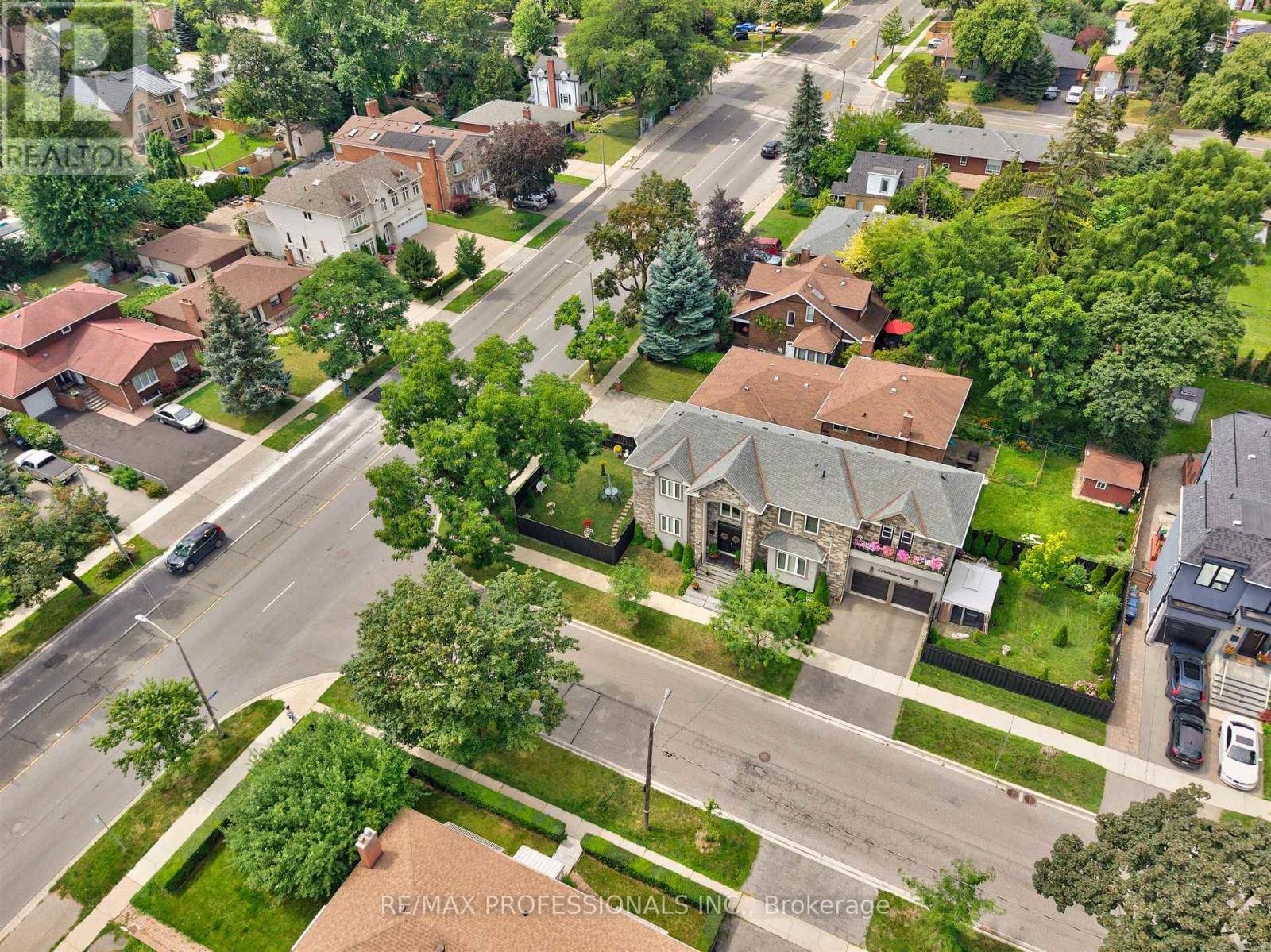 2 Charleston Road, Toronto, Ontario  M9B 4M7 - Photo 47 - W13675324