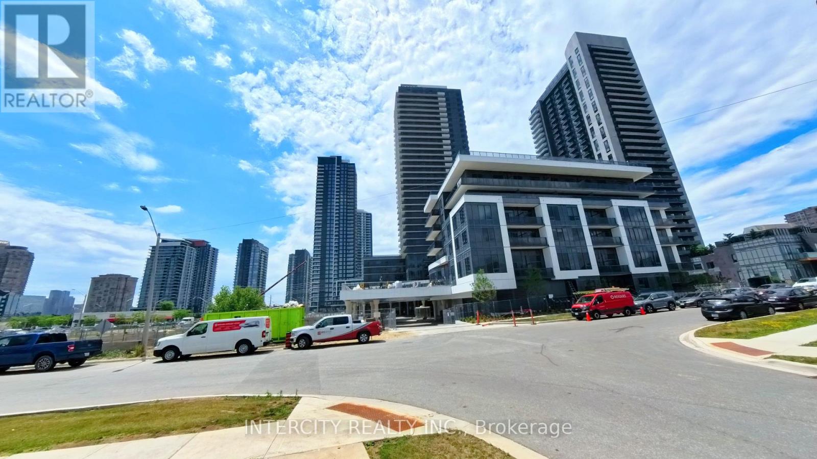 1103 - 5105 Hurontario Street, Mississauga, Ontario  L4Z 0C9 - Photo 2 - W13675352