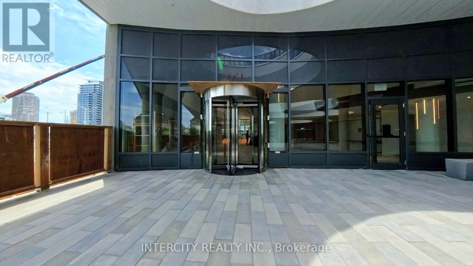 1103 - 5105 Hurontario Street, Mississauga, Ontario  L4Z 0C9 - Photo 3 - W13675352