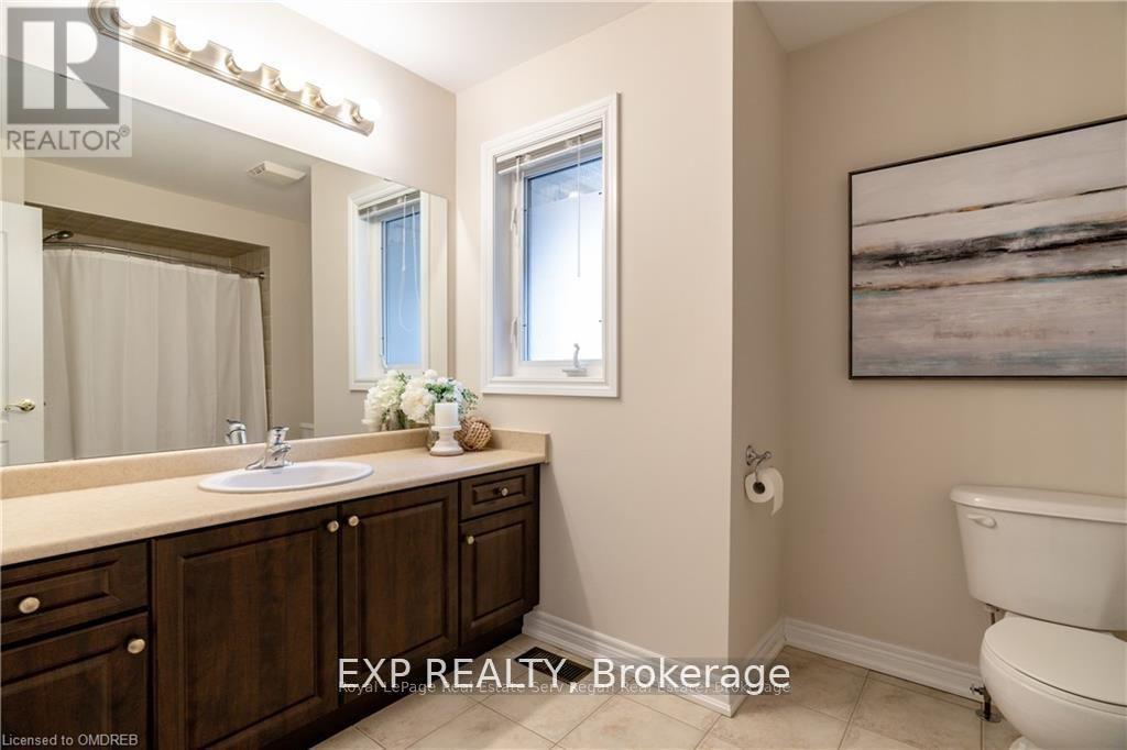 1333 Kestell Boulevard, Oakville, Ontario  L6H 0C8 - Photo 10 - W13675354