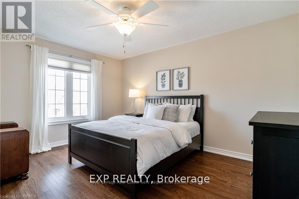 1333 Kestell Boulevard, Oakville, Ontario  L6H 0C8 - Photo 13 - W13675354