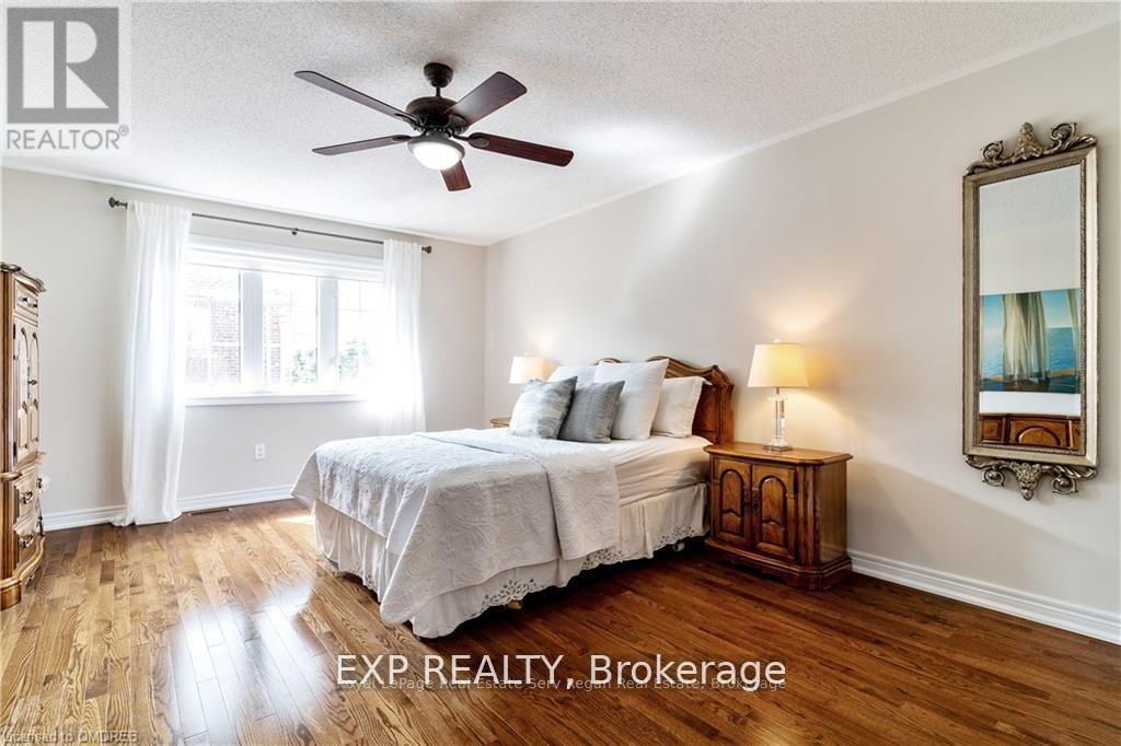 1333 Kestell Boulevard, Oakville, Ontario  L6H 0C8 - Photo 14 - W13675354