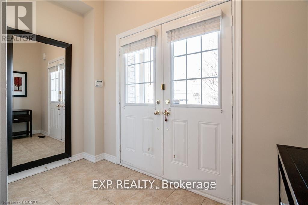1333 Kestell Boulevard, Oakville, Ontario  L6H 0C8 - Photo 2 - W13675354