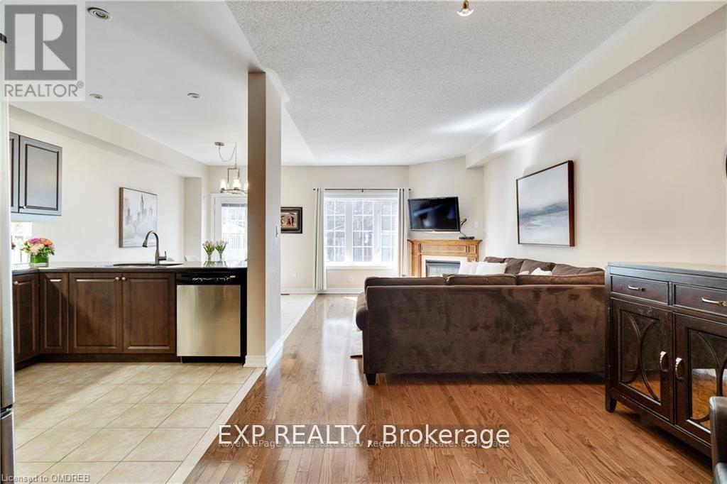 1333 Kestell Boulevard, Oakville, Ontario  L6H 0C8 - Photo 8 - W13675354