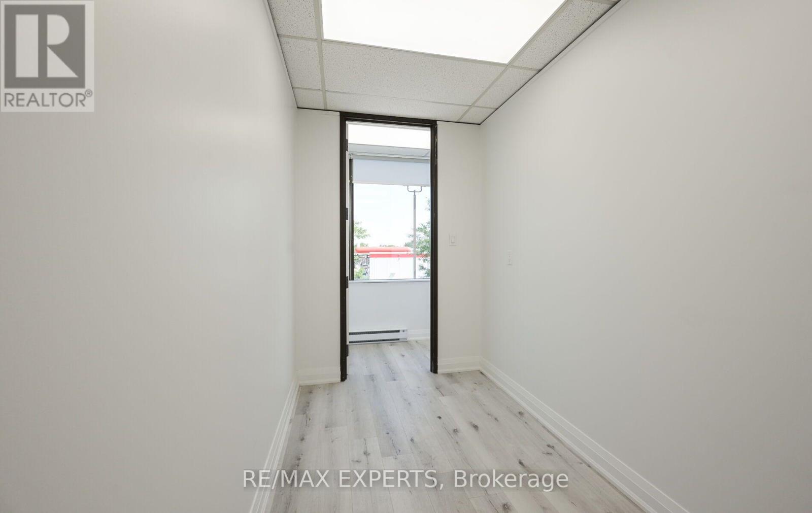 210 - 30 Martha Street, Caledon, Ontario L7E 5V1 - Photo 27 - W13591562