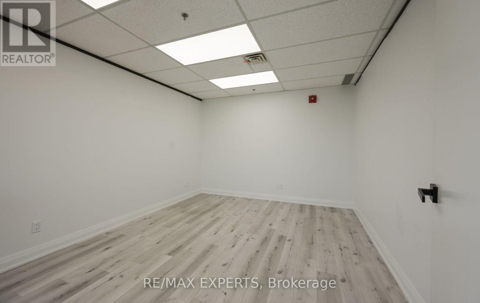 210 - 30 Martha Street, Caledon, Ontario L7E 5V1 - Photo 29 - W13591562
