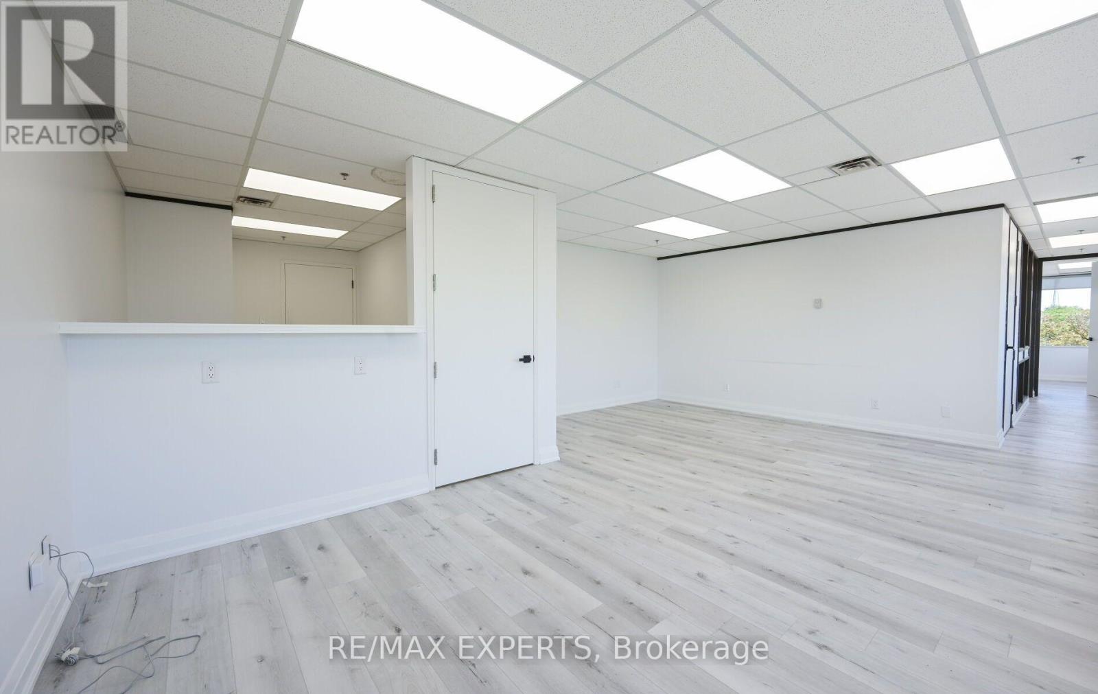 210 - 30 Martha Street, Caledon, Ontario  L7E 5V1 - Photo 15 - W13591562