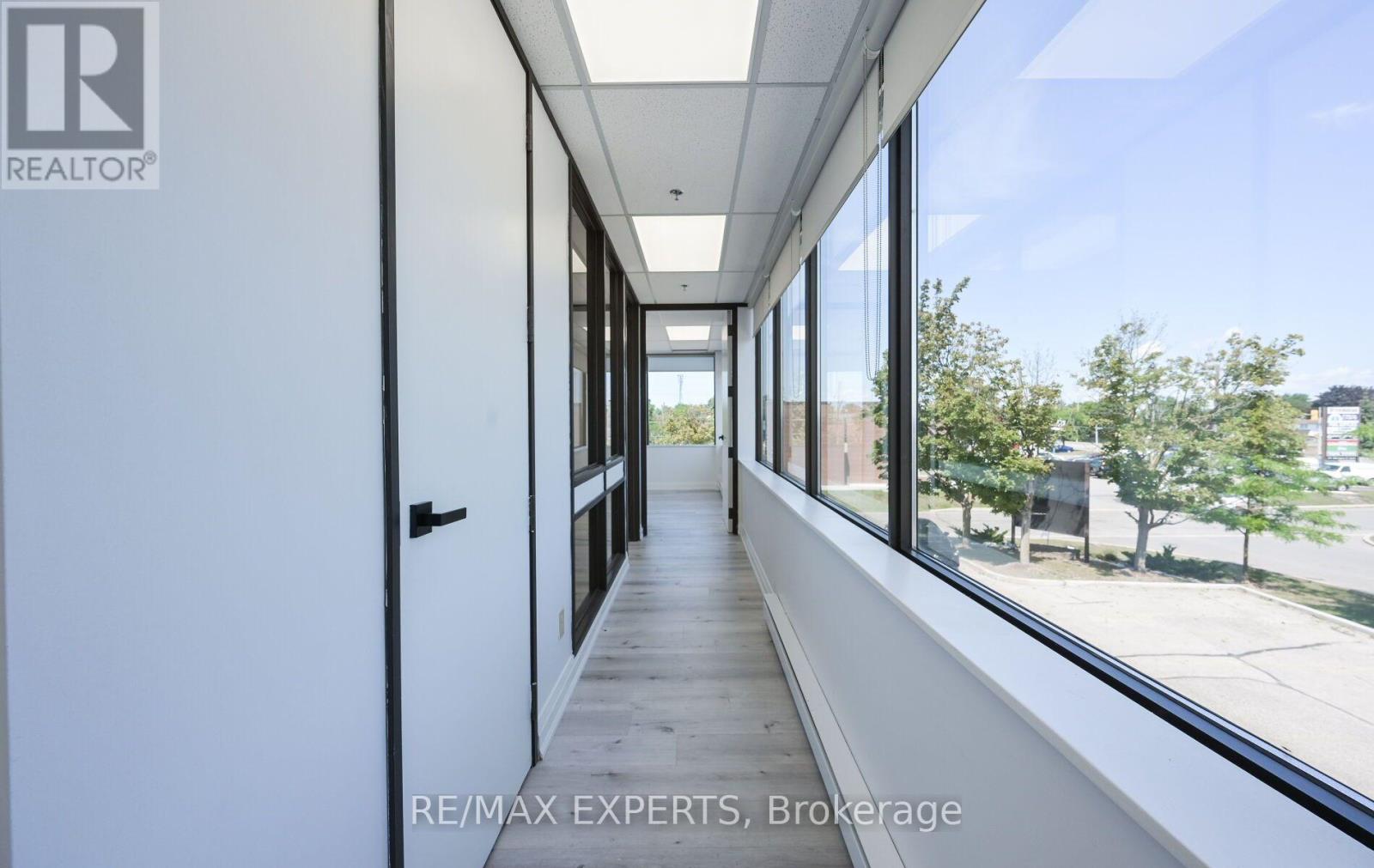 210 - 30 Martha Street, Caledon, Ontario L7E 5V1 - Photo 23 - W13591562