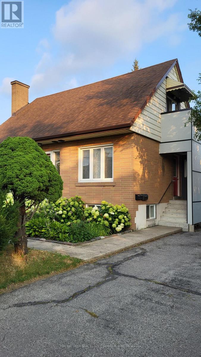 67 Cartwright Avenue, Toronto, Ontario  M6A 1V1 - Photo 18 - W13612296