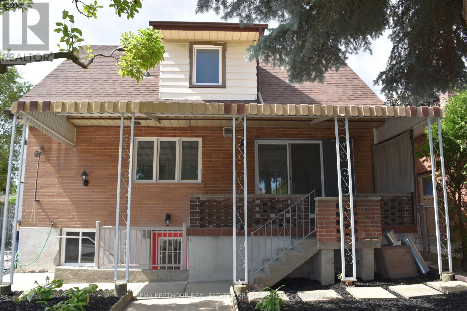 67 Cartwright Avenue, Toronto, Ontario  M6A 1V1 - Photo 6 - W13612296
