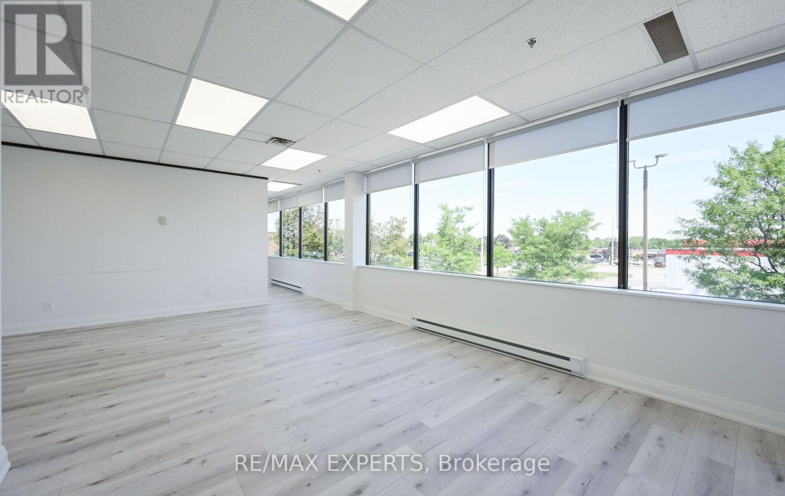 210 - 30 Martha Street, Caledon, Ontario L7E 5V1 - Photo 17 - W13591562